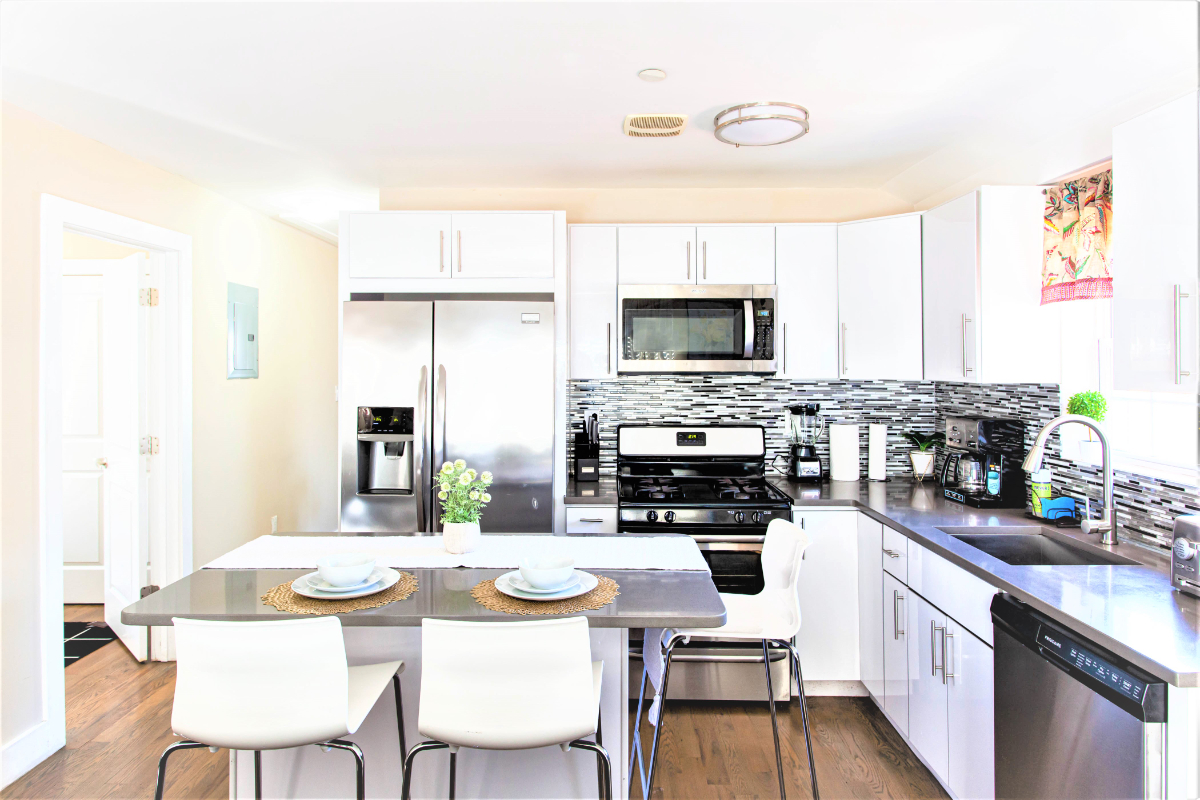 3BR/2BA Furnished Apartment for Traveling Nurses - Photo 4