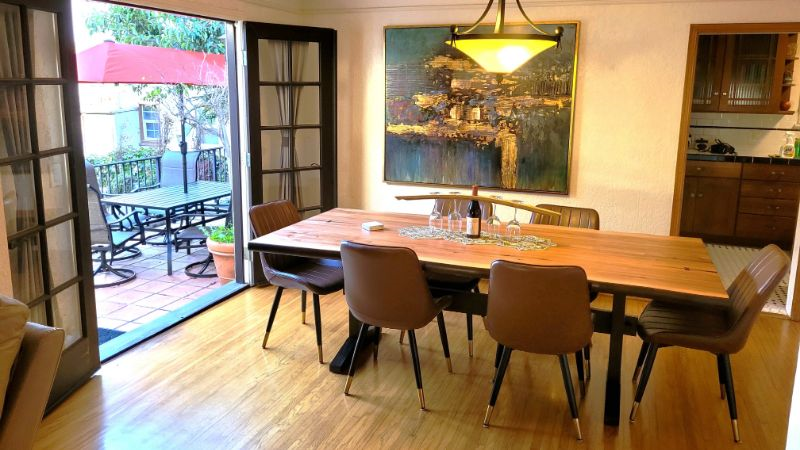 Cool 1920s Spanish House - Photo 6