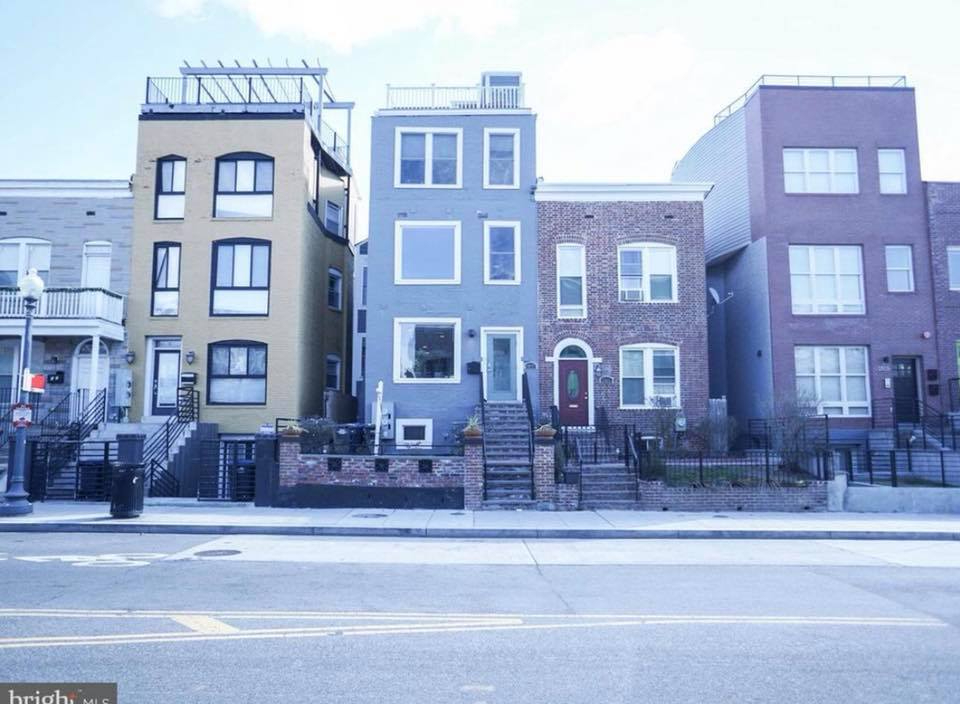 Furnished 3BR 2.5 BA in NW DC Rowhouse Available June - Photo 6