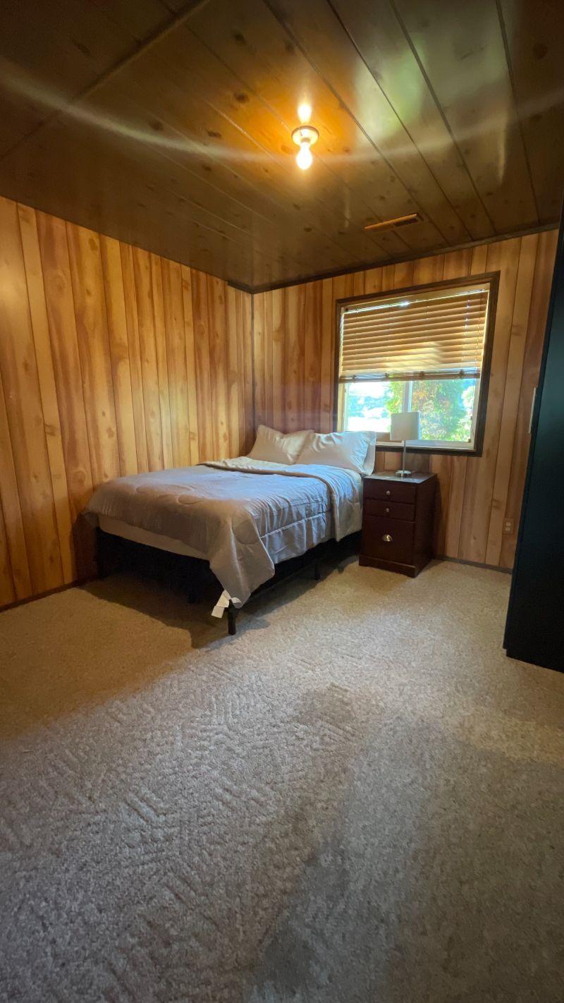 3 Room w own living room and 34 bath