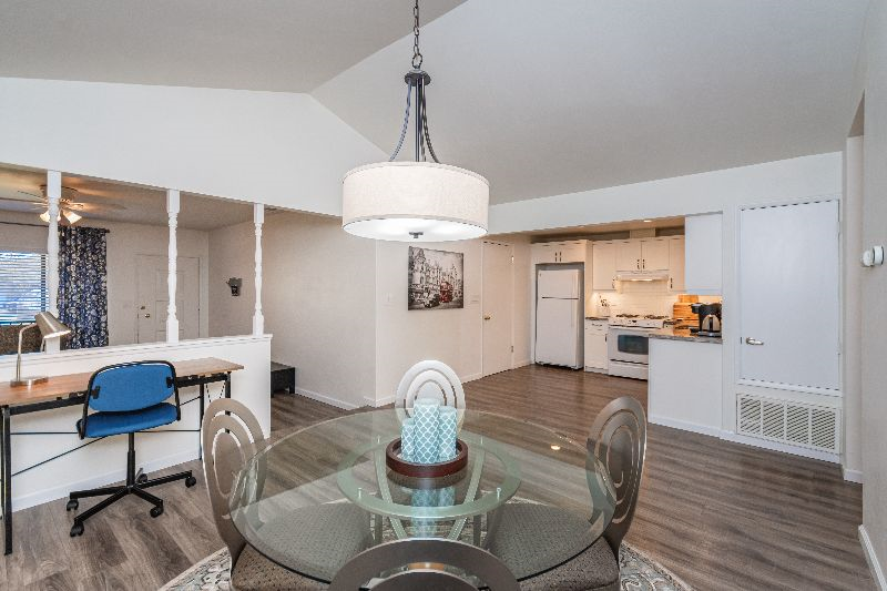 Remodeled 2BD, 1 BA home close to work, parks and shopping - Photo 4