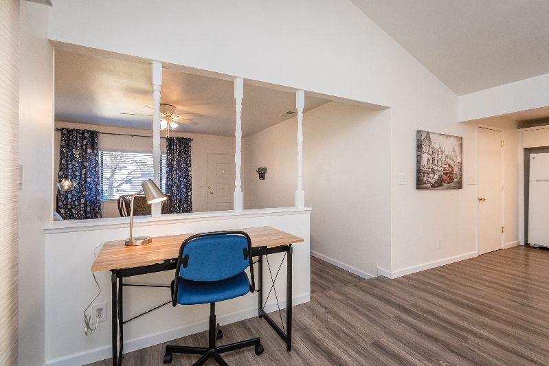 Remodeled 2BD, 1 BA home close to work, parks and shopping - Photo 5