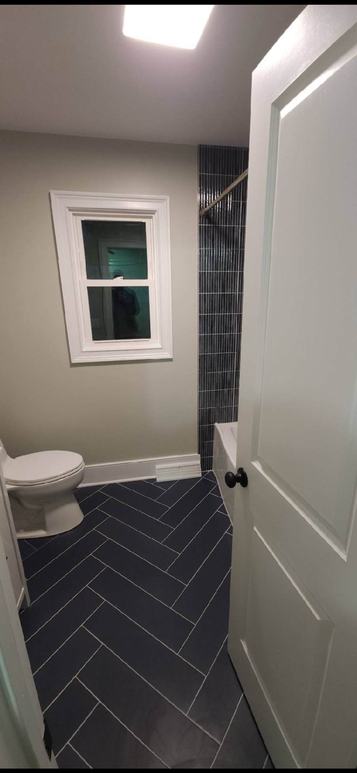 Clean - quiet and professional home share. - Photo 3