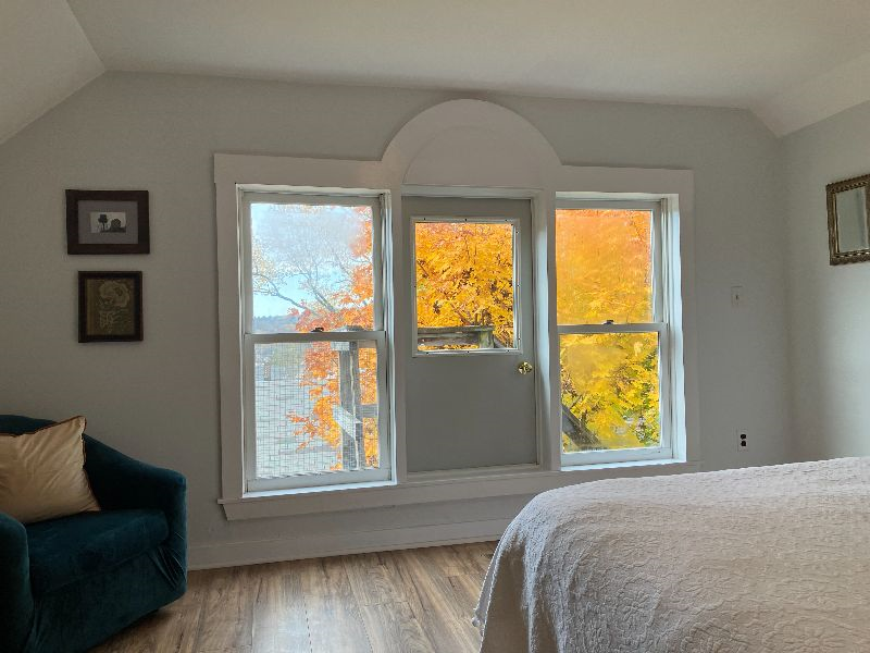 Modern 2 Bedroom Loft Apt with City and Mountain Views - College Hill - Photo 8