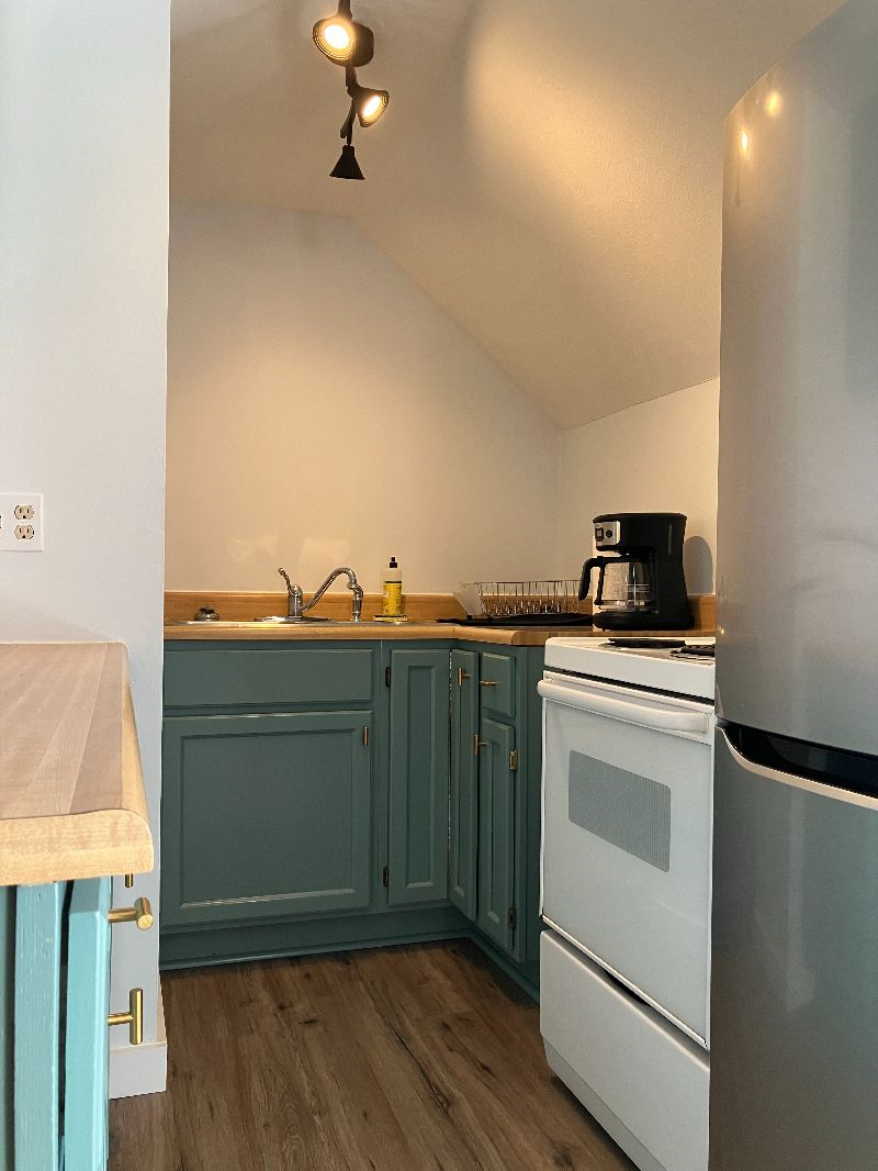 Modern 2 Bedroom Loft Apt with City and Mountain Views - College Hill - Photo 6