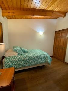 Beautiful and FullyEquipped 2 Bedroom Apartment - Photo 11