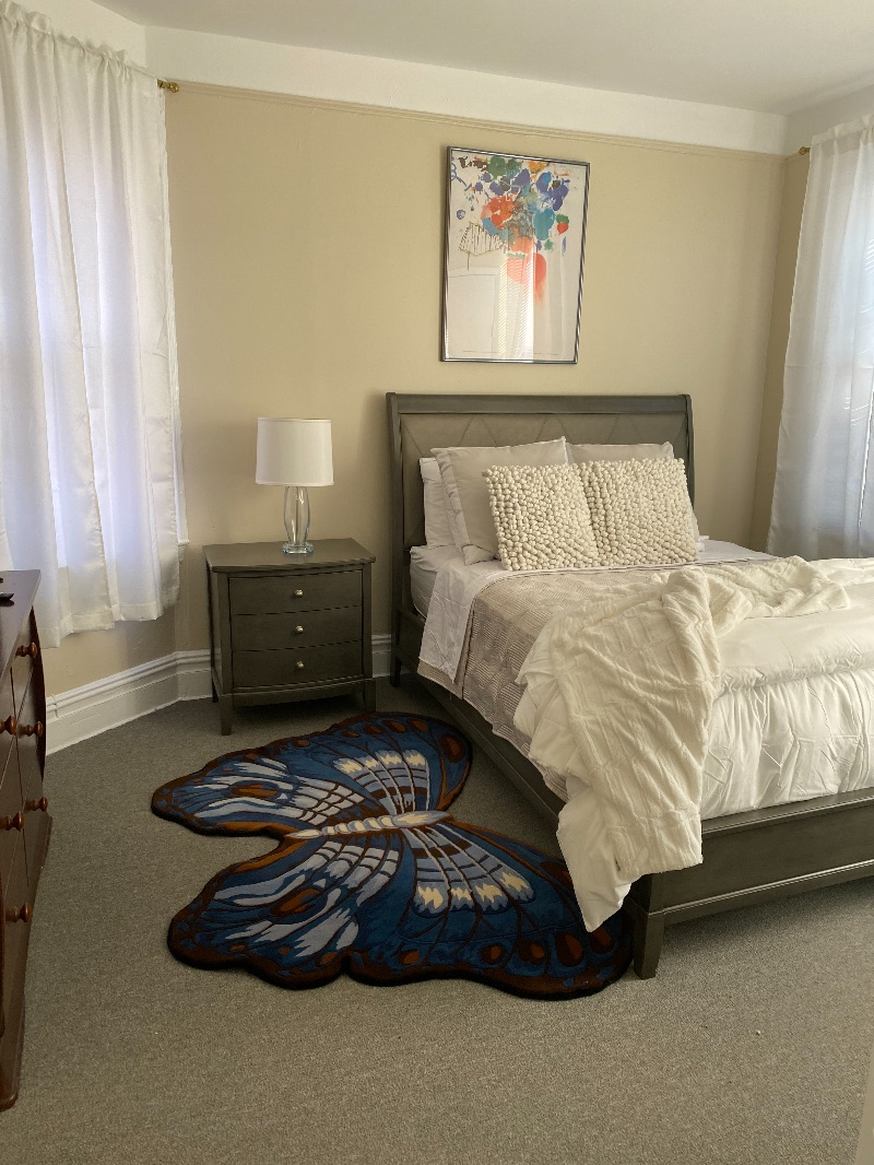 Cozy Two BD apartment. Less than 6 months. - Photo 4