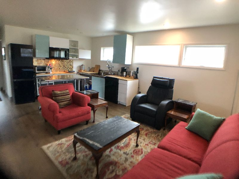 NEW 1BR, W/D in unit. - Photo 3