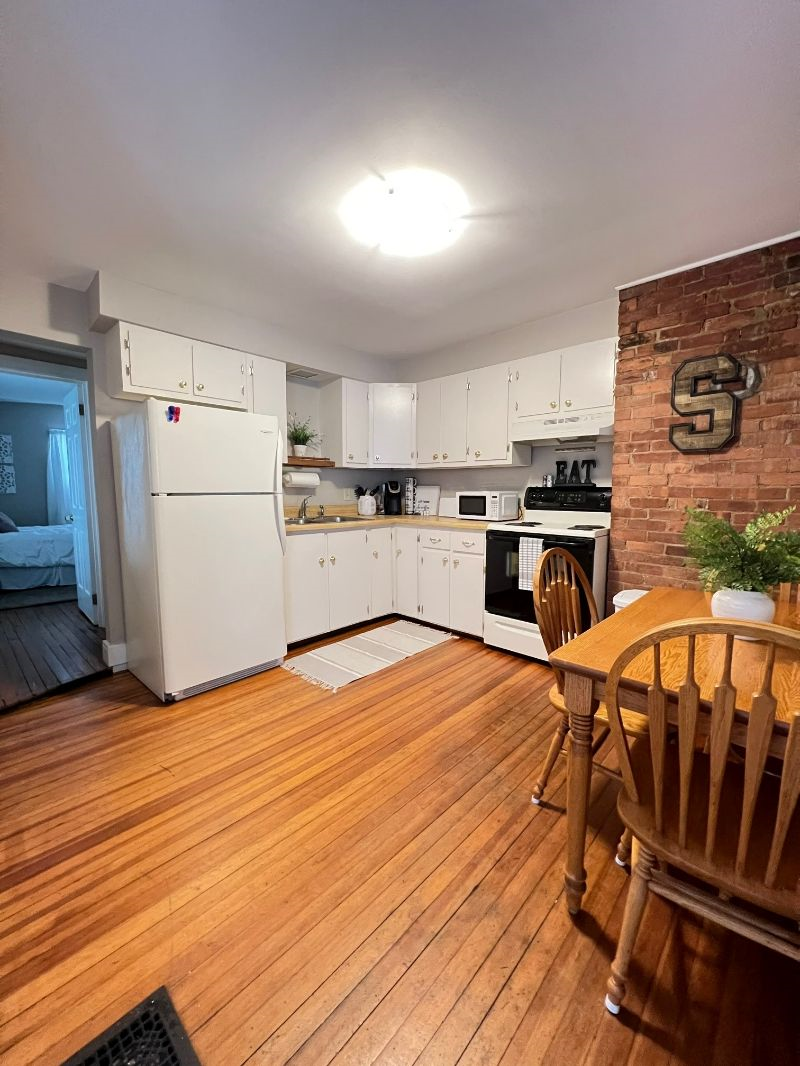Perfect Saratoga Location - Charming 1 Bedroom Apt - Photo 9