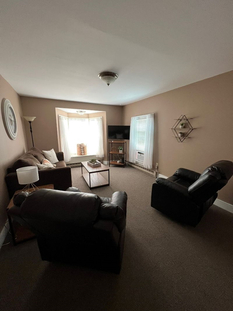 Perfect Saratoga Location - Charming 1 Bedroom Apt - Photo 2