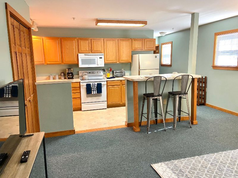 Convenient Williston Village 1 Bedroom - Photo 3
