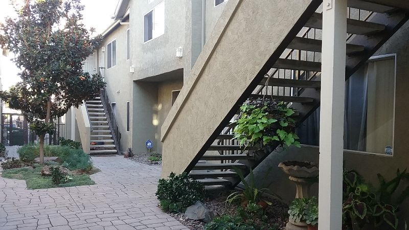 Cozy Townhouse in University Heights/North Park near Zoo, Balboa Park, Hillcrest - Small, quiet complex near everything! - Photo 4