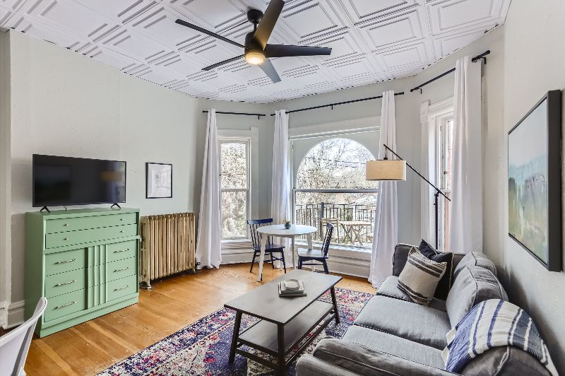 Modern Midstay at Cloud (C9)