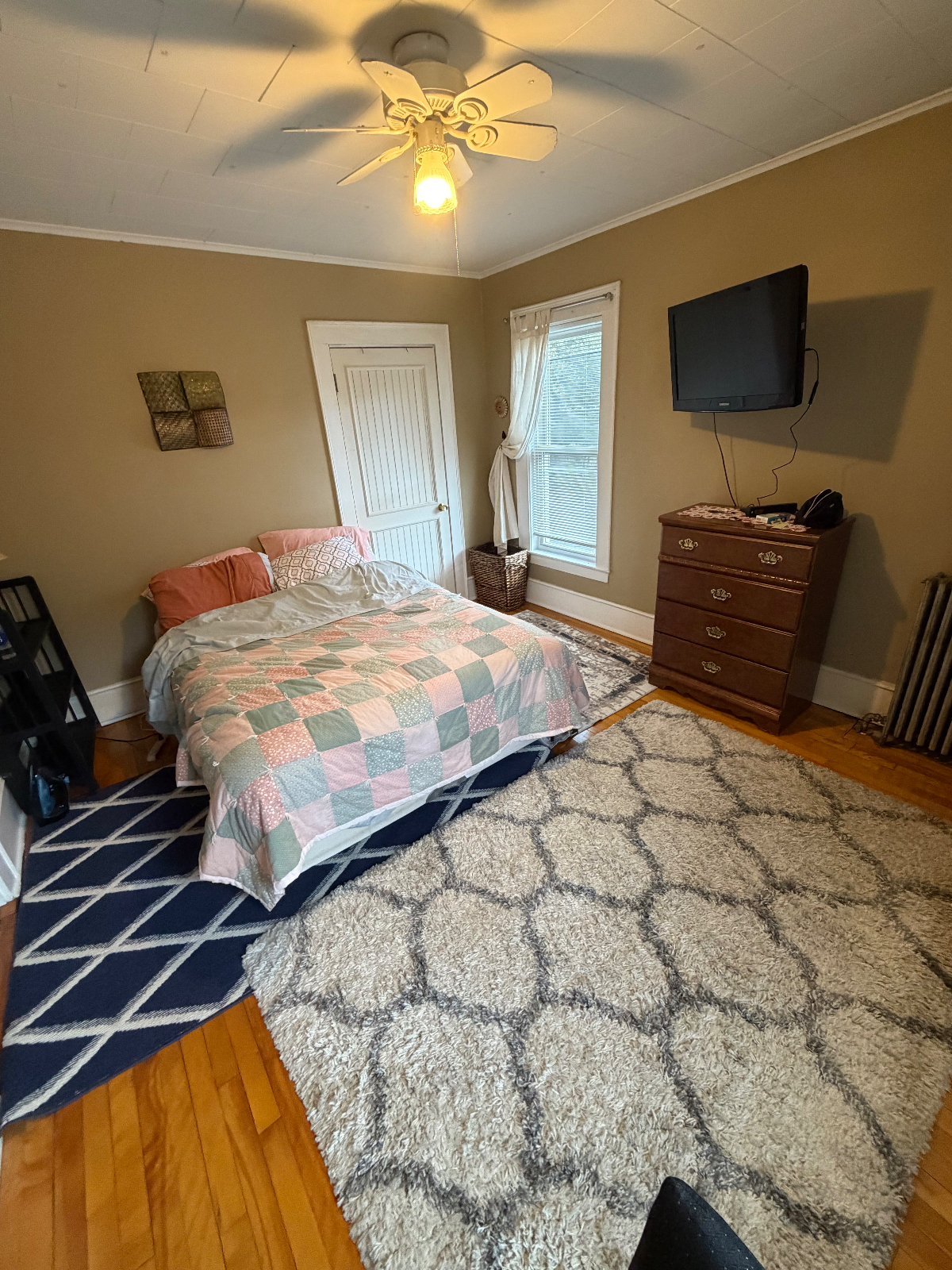 Multiple Private Rooms in Duplex - Photo 7