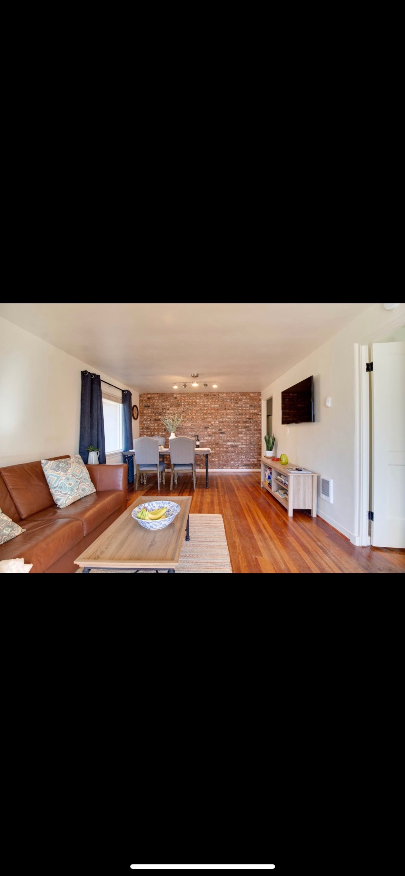 1 bedroom downtown retreat - Photo 2