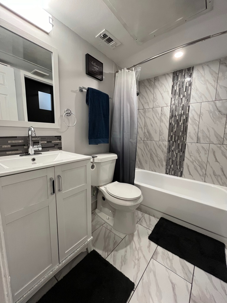 Executive Riverside Condo  - Unit A - Photo 8