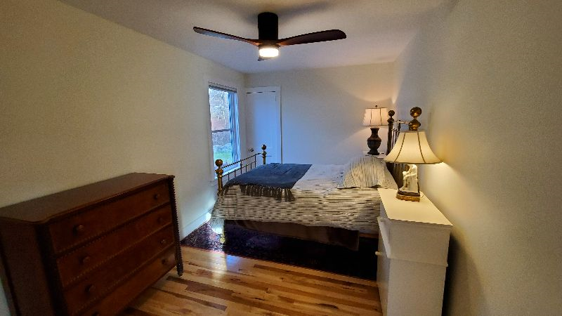 Freshly Remodeled 1 Bedroom Apartment in Berlin, Vermont - Photo 5