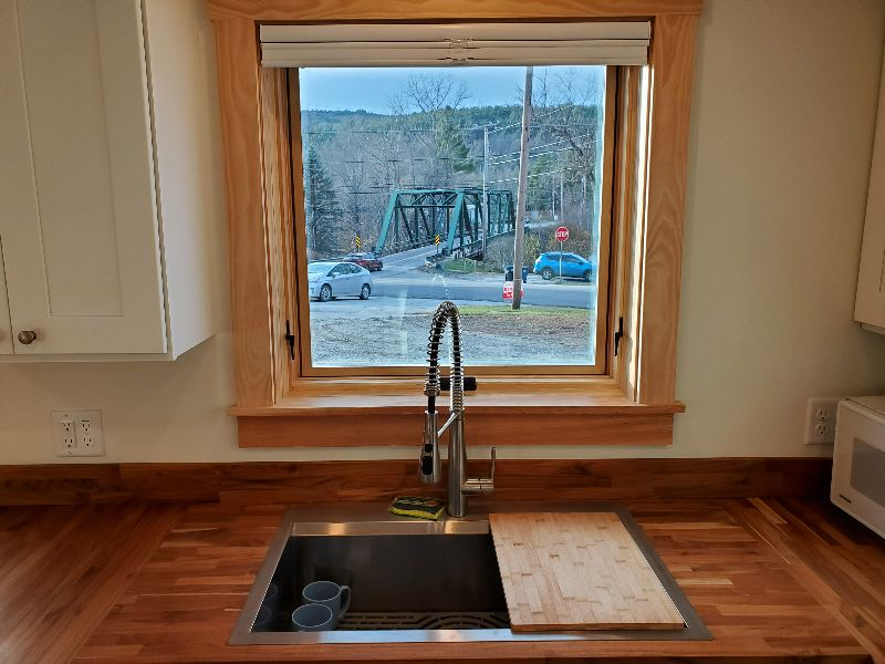 Freshly Remodeled 1 Bedroom Apartment in Berlin, Vermont - Photo 8