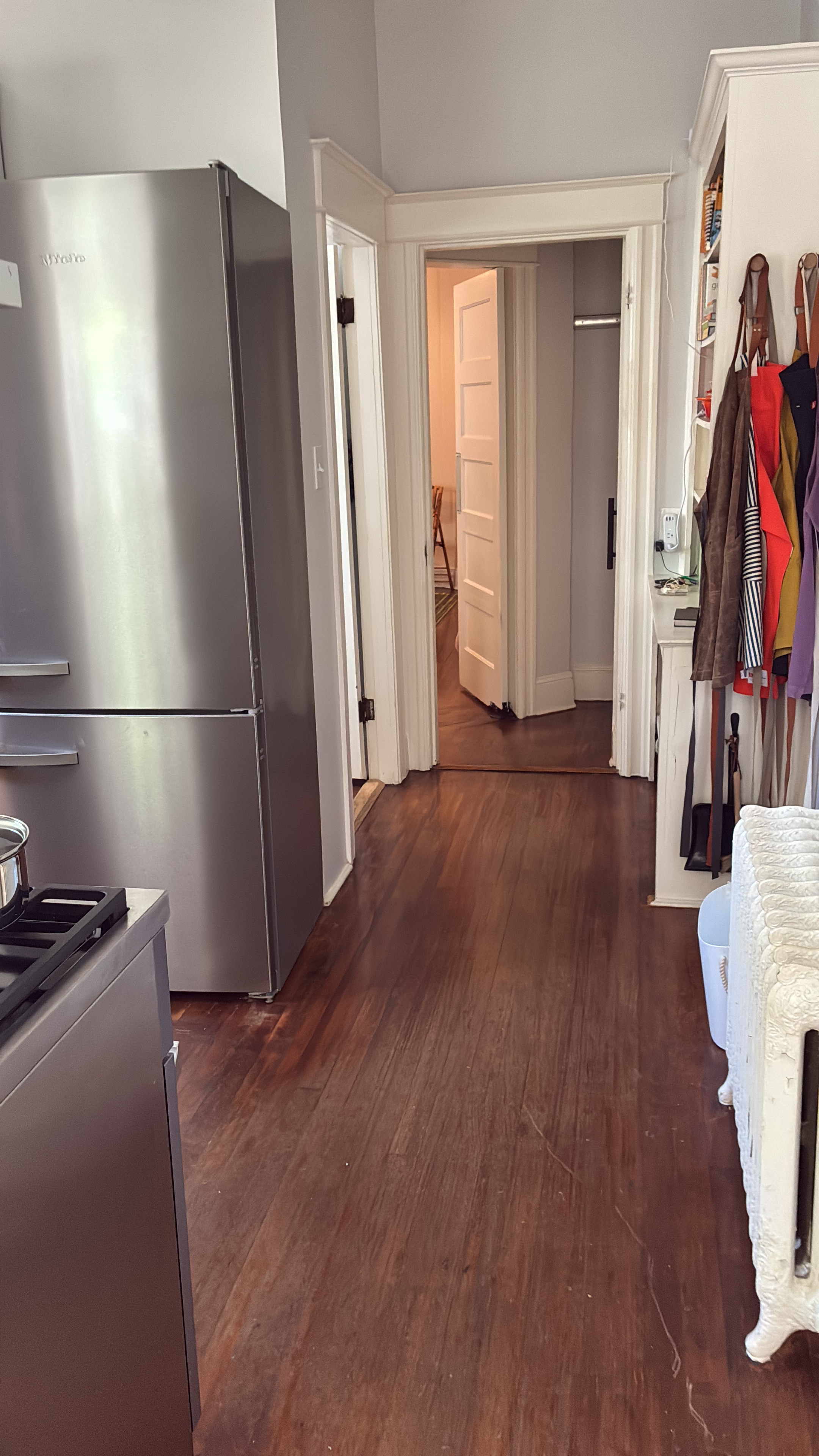 Upper NW Apartment - Photo 9