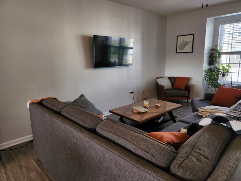 Bright, modern townhouse - Photo 2