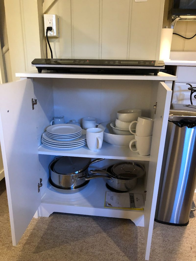 Efficiency Apartment Great Location - Photo 3