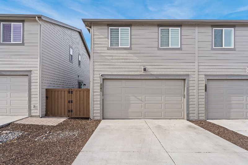 Cozy/quiet townhouse near downtown and hospital - Photo 4