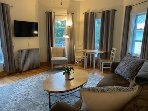 19 Royce ST Apt 2A - Photo 1