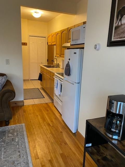 19 Royce ST Apt 2A - Photo 4