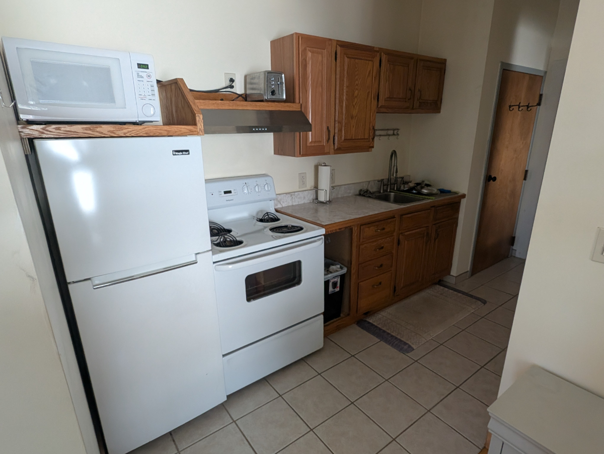 19 Royce ST Apt 2A - Photo 1
