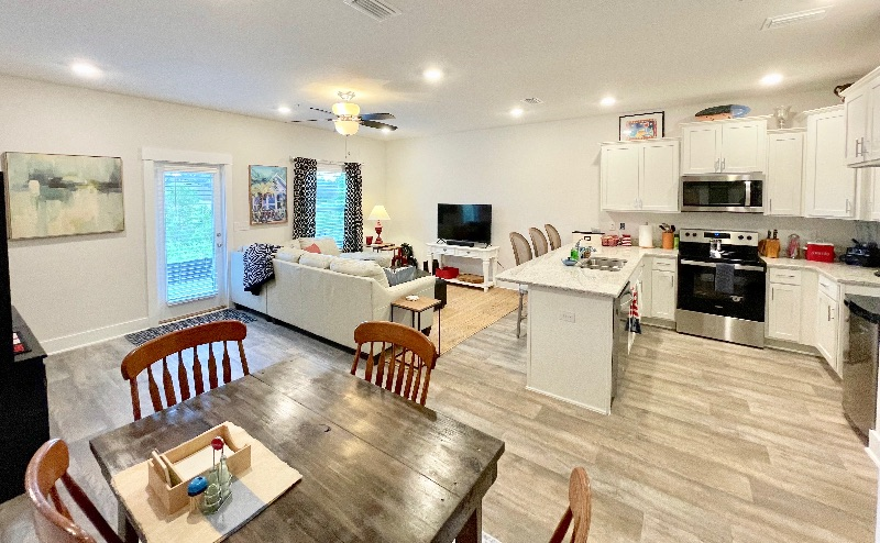 Modern Stylish Retreat with Private Room and Bath plus a Bonus Room!