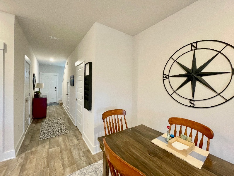 Modern Stylish Retreat with Private Room and Bath plus a Bonus Room! - Photo 10
