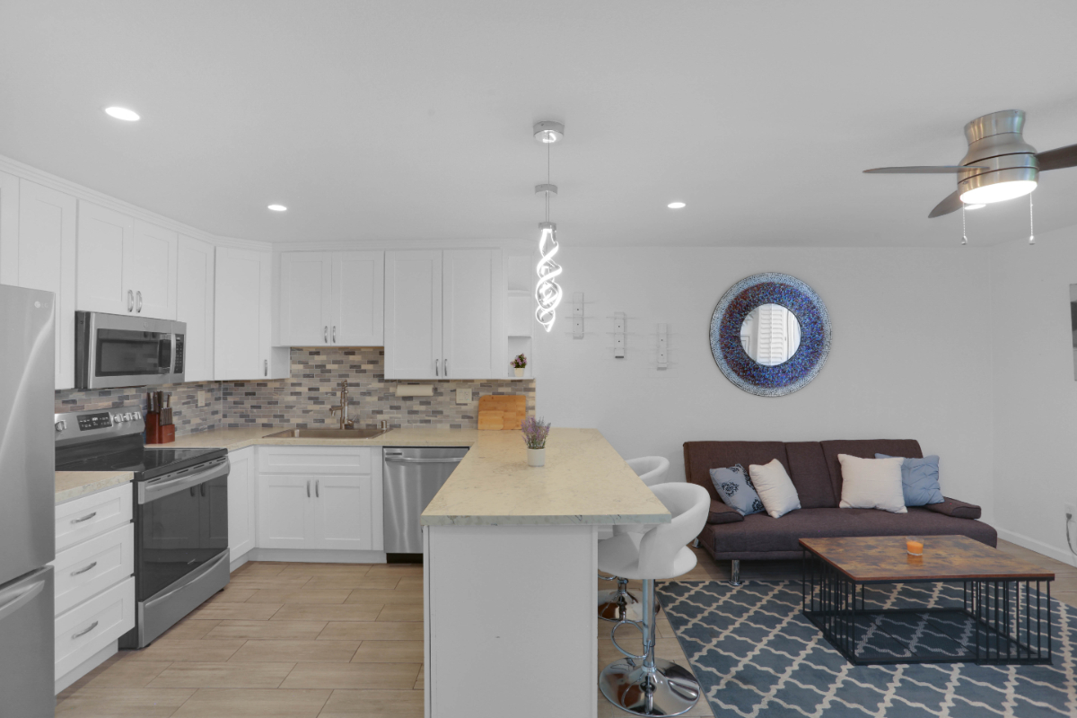 Resort Amenities - 1BR - SeaWorld - Parking - W/D - Photo 6