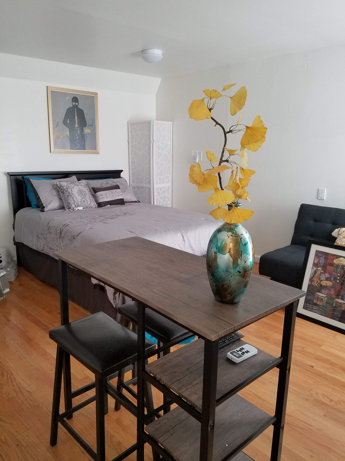 Cozy Brownstone studio apt in the most sort out area in Harlem - Photo 4