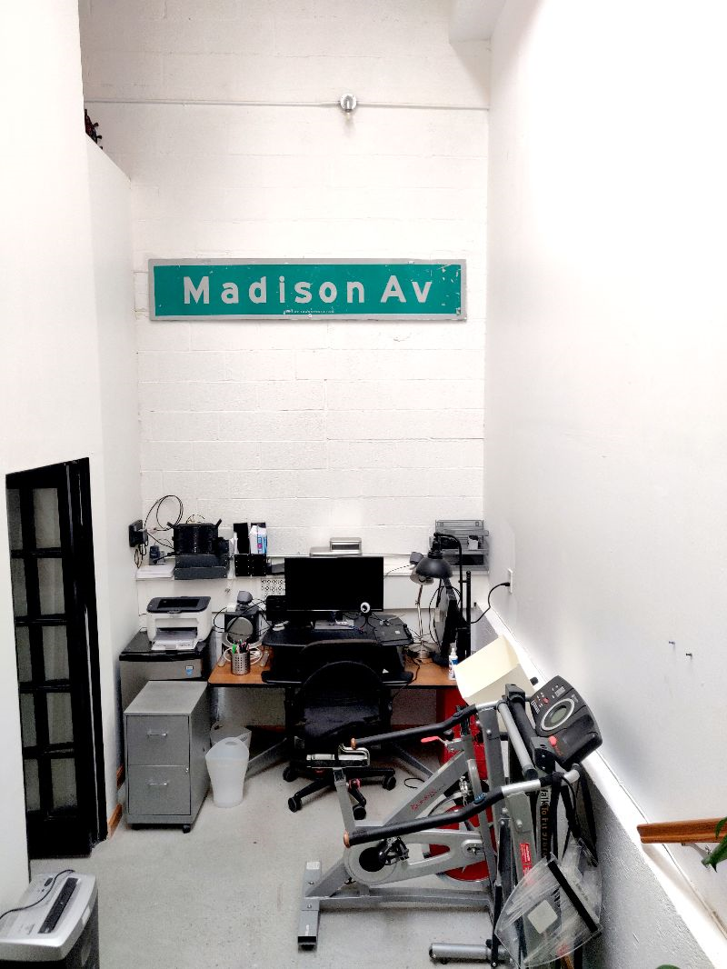 Unique Loft, Huge Space, 2 Stops to Manhattan for Work & Life - Photo 7