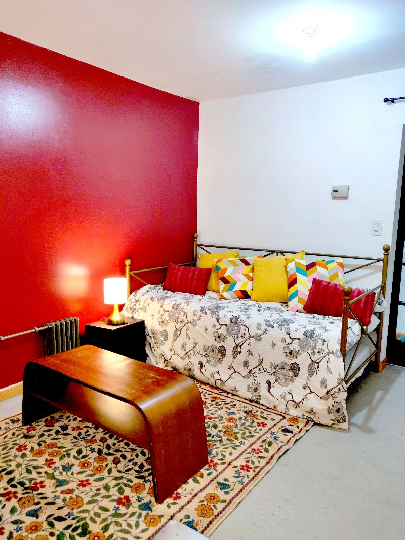 Unique Loft, Huge Space, 2 Stops to Manhattan for Work & Life - Photo 8