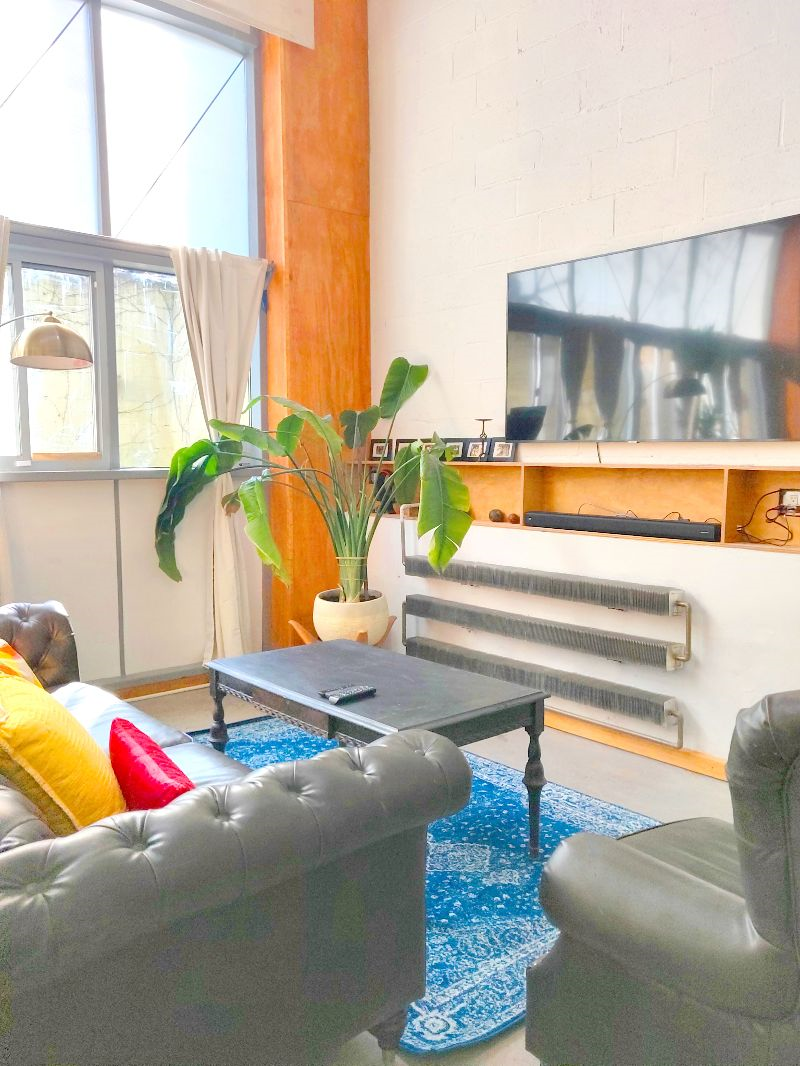 Unique Loft, Huge Space, 2 Stops to Manhattan for Work & Life - Photo 3
