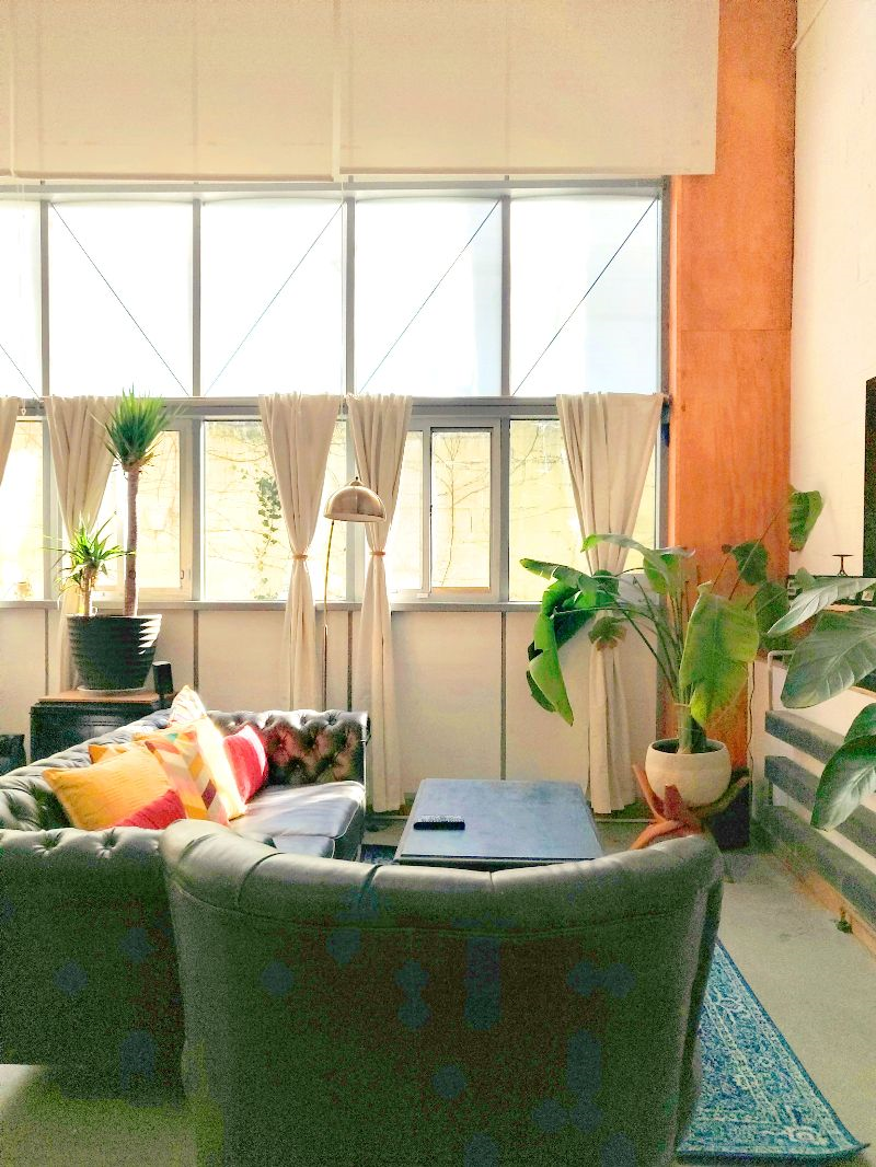 Unique Loft, Huge Space, 2 Stops to Manhattan for Work & Life - Photo 2