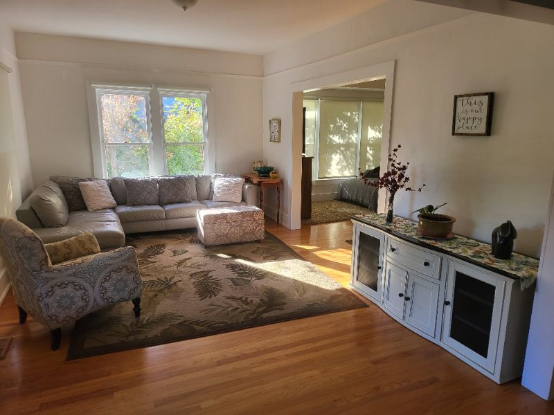 Gorgeous Remodeled 1915 Bungalow Near Hospital Downtown Ashland ...