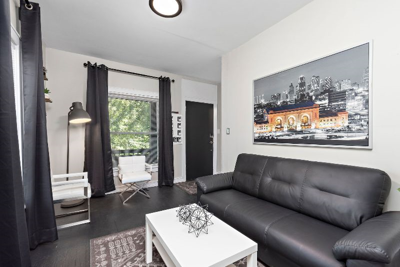 Suite w/private bath  - Intern Friendly - Photo 6