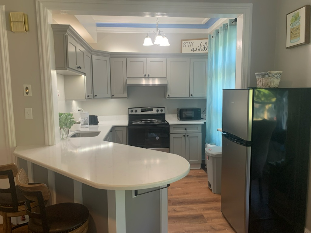 Great, quiet and safe location near Downtown Albany - Photo 12