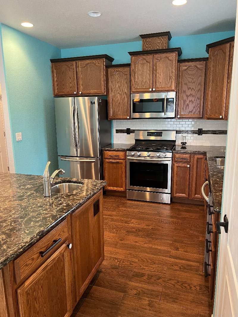 2b/2b with 2 car garage parking house in Broadmoor Area | Furnished Finder