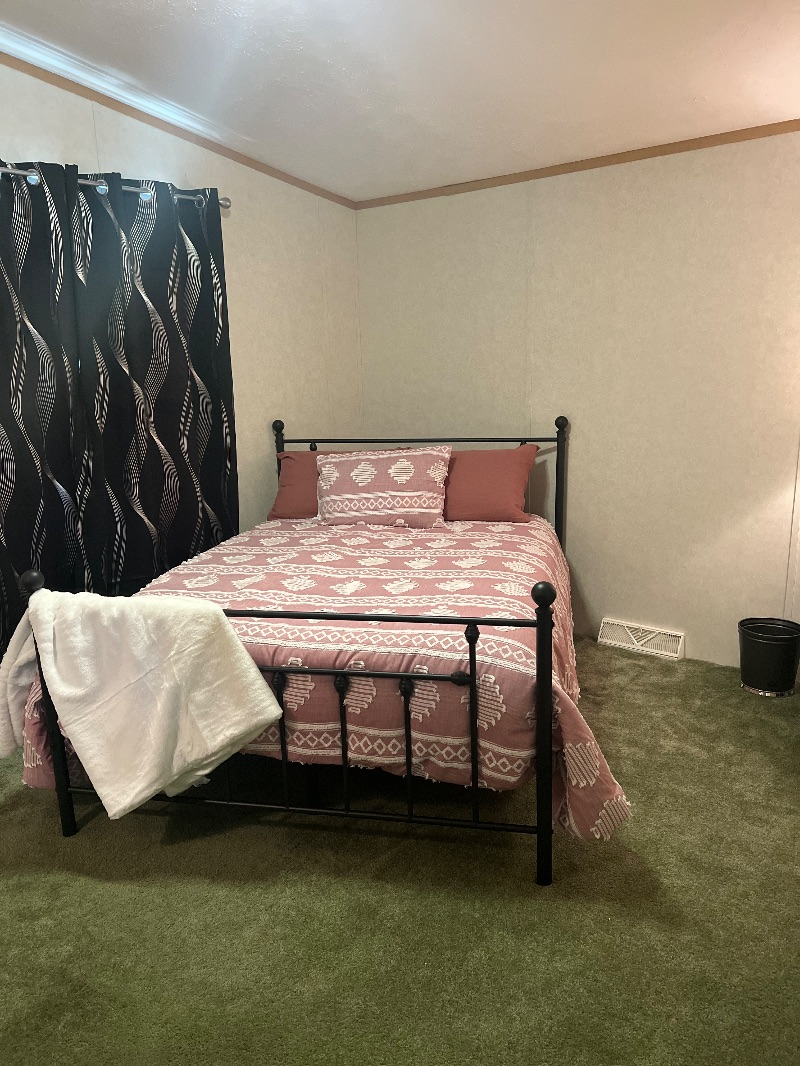 One Bedroom - Photo 7
