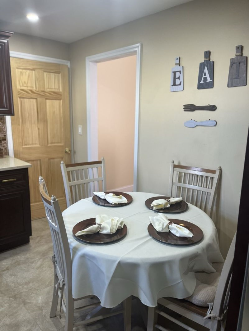 Cozy and Quiet Home Near to NYC! - Photo 6