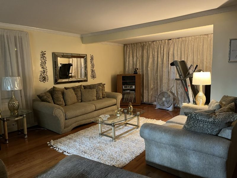 Cozy and Quiet Home Near to NYC! - Photo 1