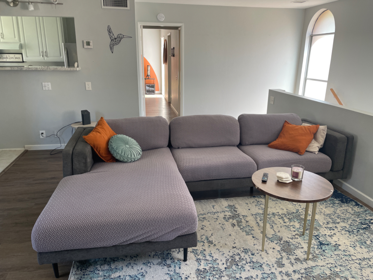 Large 1 bedroom with pool - Photo 4