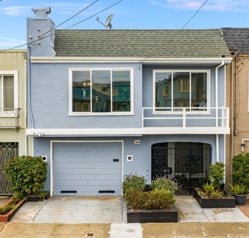 Charming & Clean updated 2bd/1ba near Ocean Beach - Photo 2