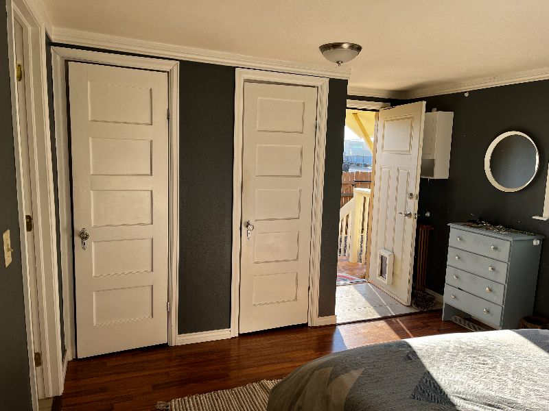 Private, bright, clean home near Main St. - Photo 11