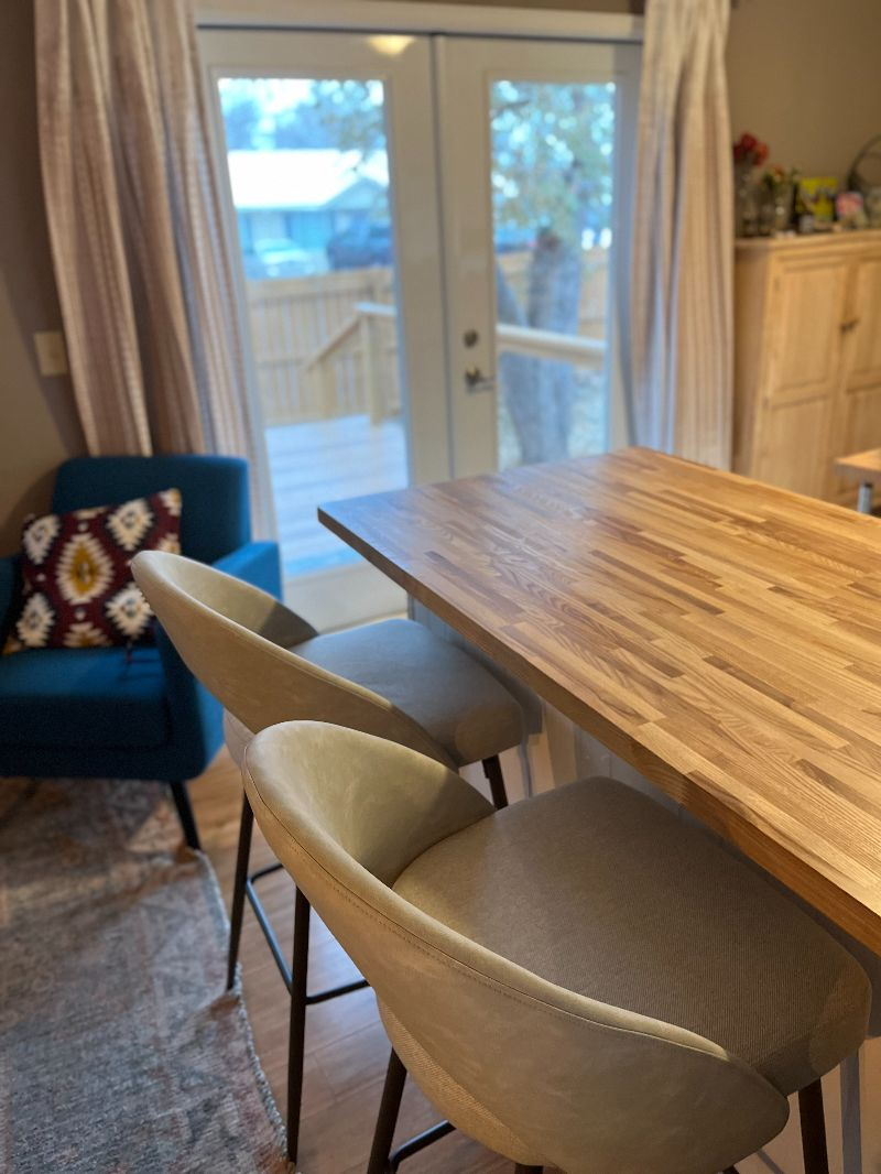 Private, bright, clean home near Main St. - Photo 7