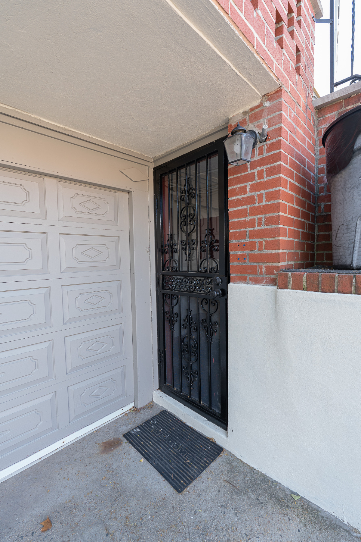Fully Furnished Brooklyn 1BR Near Hospitals & Transit - Photo 2