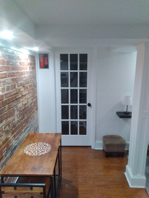 Charming Basement Studio - Photo 10